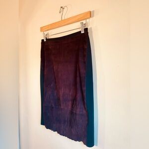 ● Vintage Elie Tahari Main Line Genuine Burgandy Lamb Suede Skirt ●